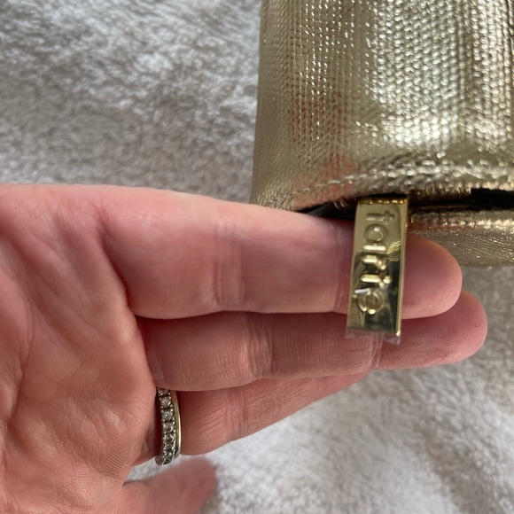 Tarte Cosmetic Bag and Brush - Brand New - Picture 3 of 4